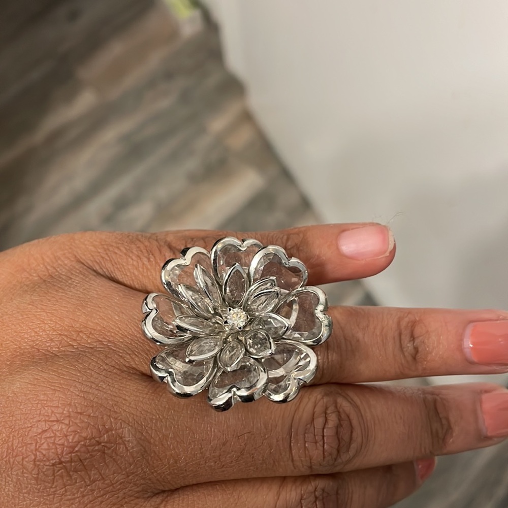 Costume Jewelry Silver Flower Ring Size 5 1/2